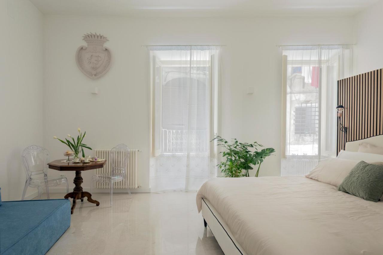 Palazzo Ventimiglia Lodge & Suites パレルモ エクステリア 写真