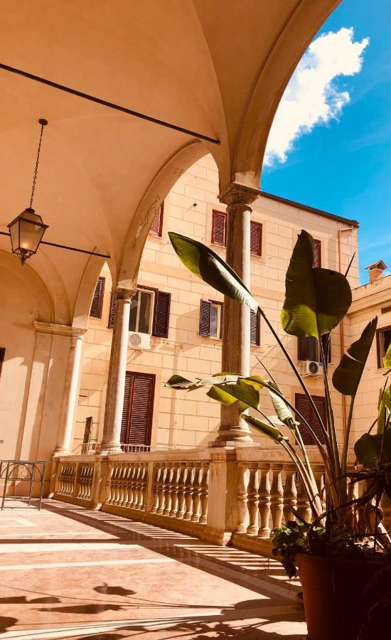 Palazzo Ventimiglia Lodge & Suites パレルモ エクステリア 写真