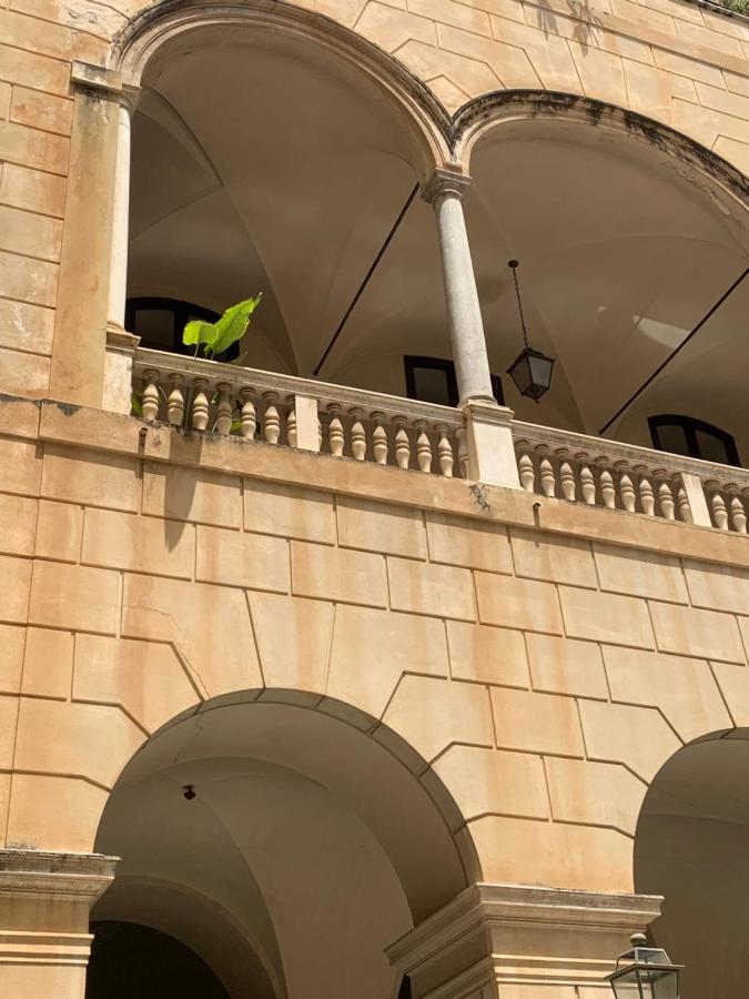 Palazzo Ventimiglia Lodge & Suites パレルモ エクステリア 写真
